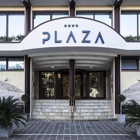 Hotel Plaza Пескара Екстер'єр фото